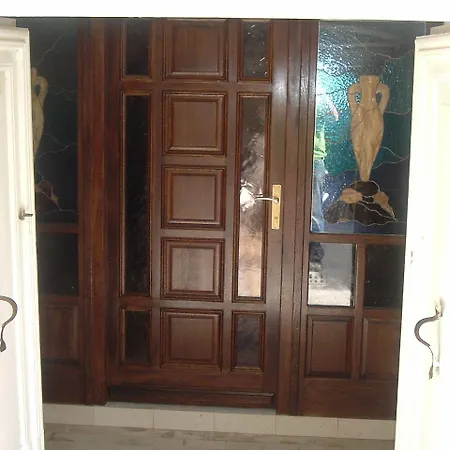 Carol Pensjonat Trogir