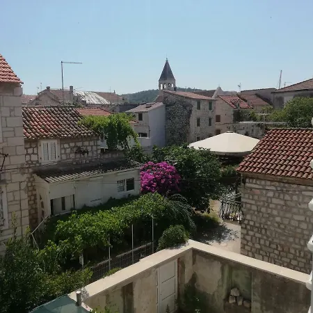 Carol 3* 트로기르