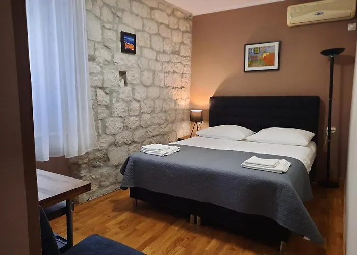 招待所 卡罗尔罗姆斯酒店 特罗吉尔