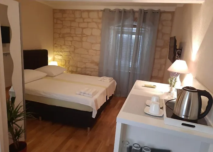 卡罗尔罗姆斯酒店