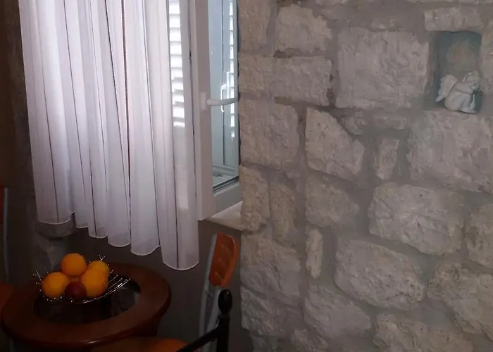 卡罗尔罗姆斯酒店 3*