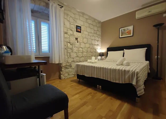 Carol Vendégház Trogir