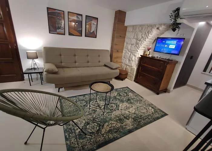 卡罗尔罗姆斯酒店 招待所 3*