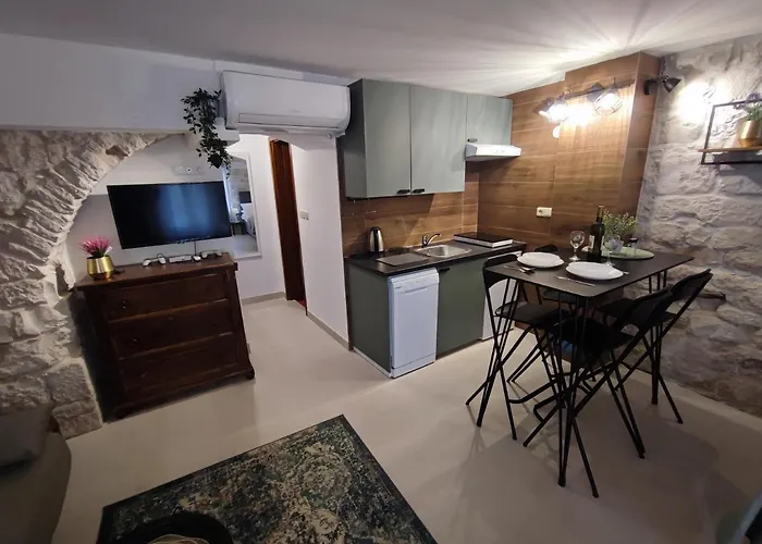 招待所 卡罗尔罗姆斯酒店 3*