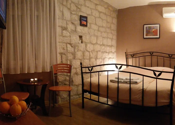 卡罗尔罗姆斯酒店