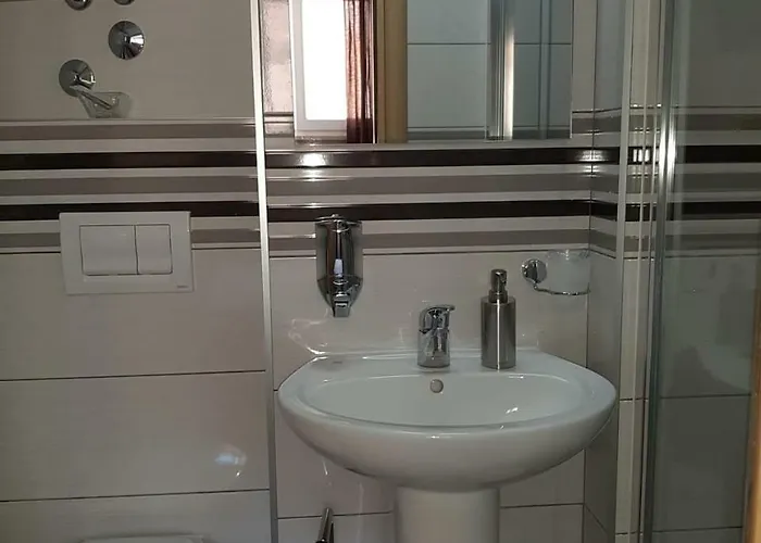 招待所 卡罗尔罗姆斯酒店 特罗吉尔