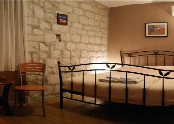 Vendégház Carol 3*