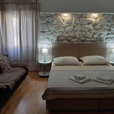 Carol 3* Trogir