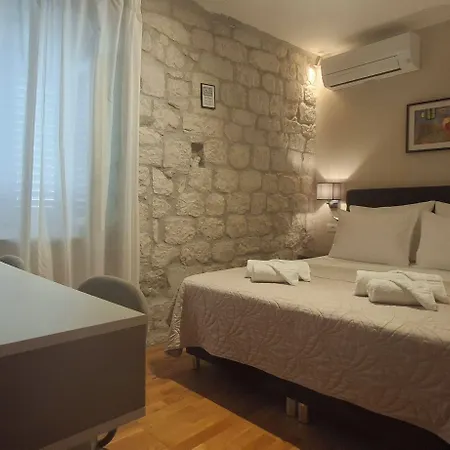 Gostinjska kuća Carol