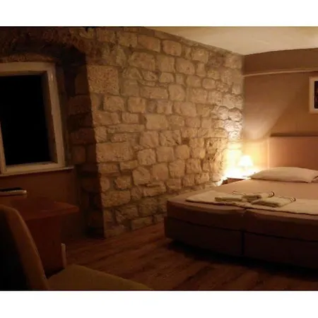 Carol Gostinjska kuća Trogir