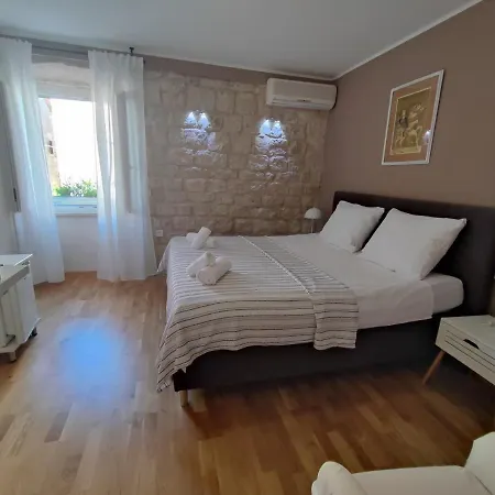 Gostinjska kuća Carol