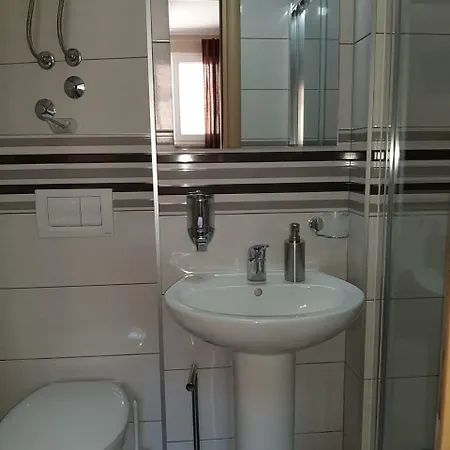 Gostinjska kuća Carol Trogir