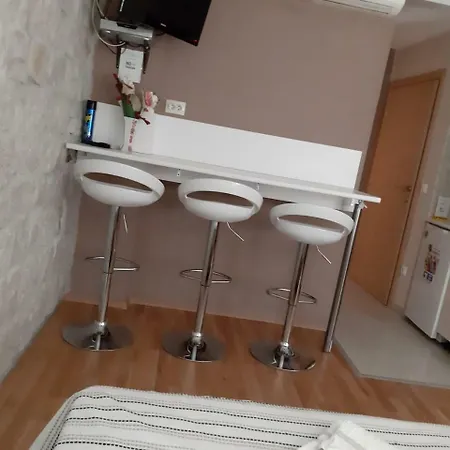 Gostinjska kuća Carol 3*